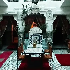 Riad Tiziri ***